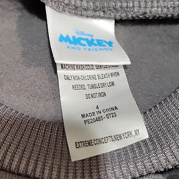 Boys Disney Mickey Mouse Sweatshirt Sizes 4 & 5/6 NWOT - Picture 3 of 5